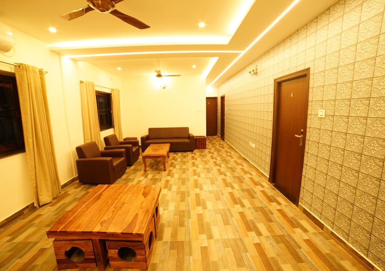 Brown Town Resort & Spa Hyderabad Esterno foto