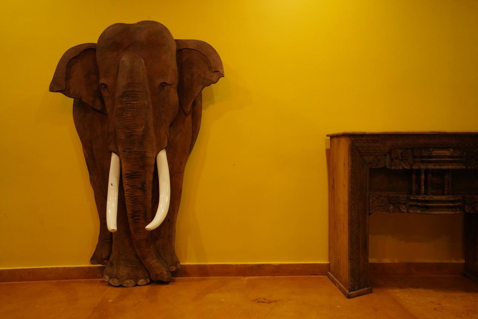 Brown Town Resort & Spa Hyderabad Esterno foto