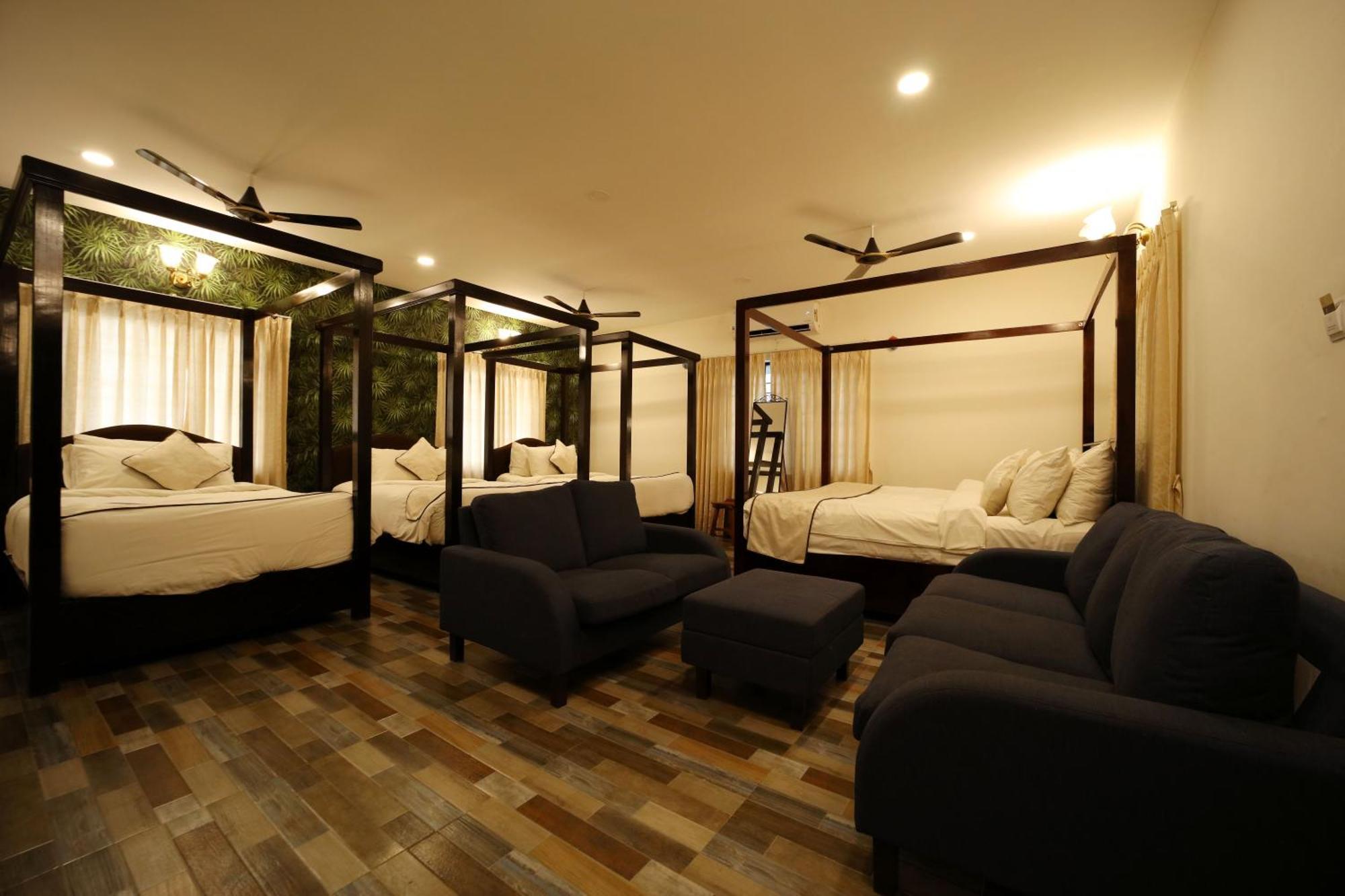 Brown Town Resort & Spa Hyderabad Esterno foto