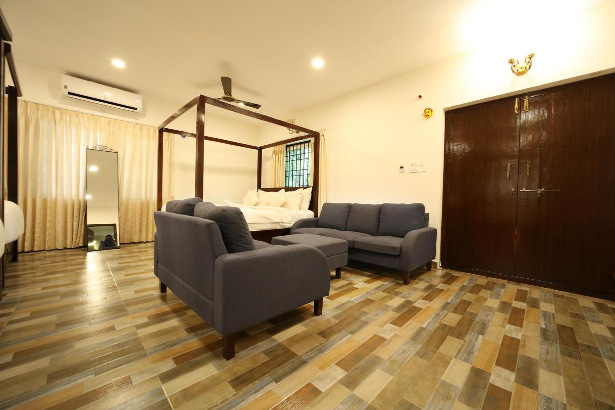 Brown Town Resort & Spa Hyderabad Esterno foto